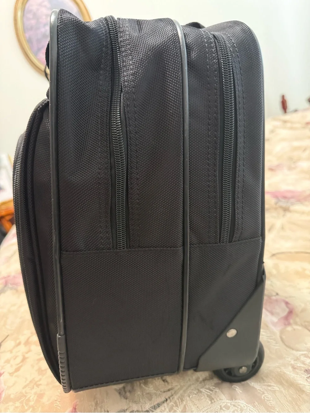 Targus Black Professional Teacher’s Rolling Laptop Case for Organization